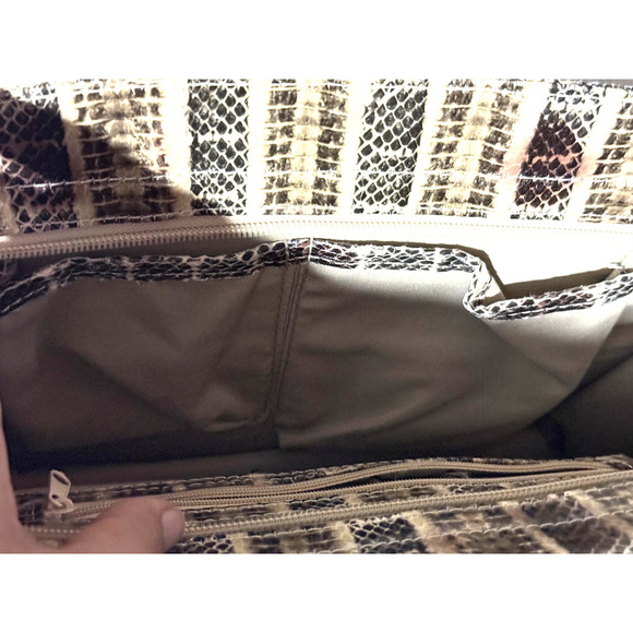 Sondra Roberts Tote Bag Womens Medium Woven Cane Faux Snakeskin Handles Purse - Picture 5 of 8